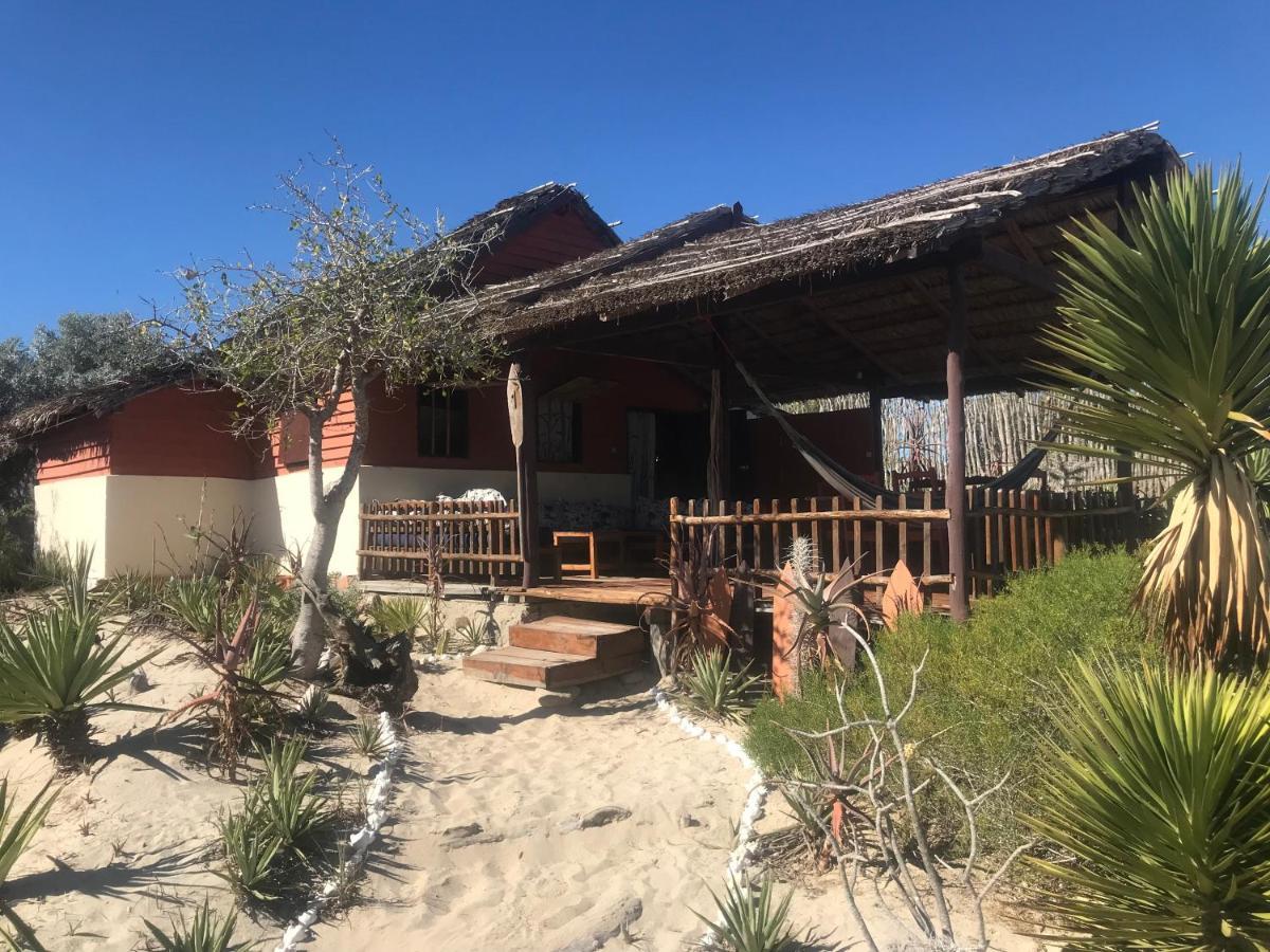 Mada Surf Ranch Hotel Anakao Bagian luar foto