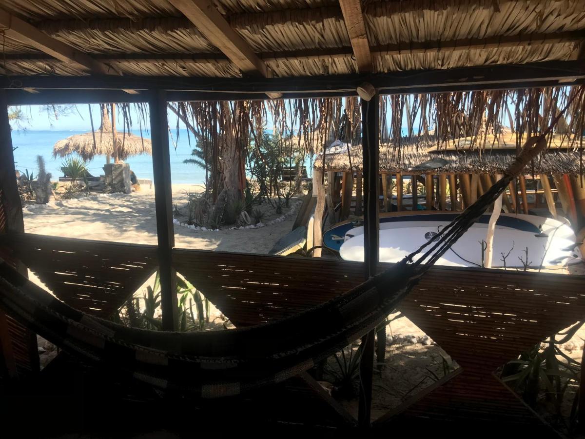 Mada Surf Ranch Hotel Anakao Bagian luar foto