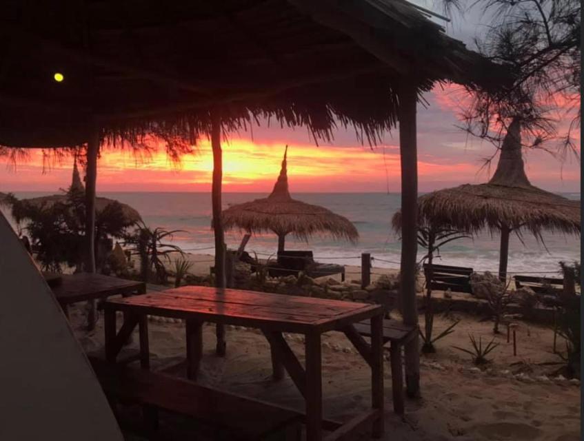 Mada Surf Ranch Hotel Anakao Bagian luar foto